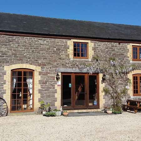 Bed and Breakfast The Granary Talgarth Esterno foto