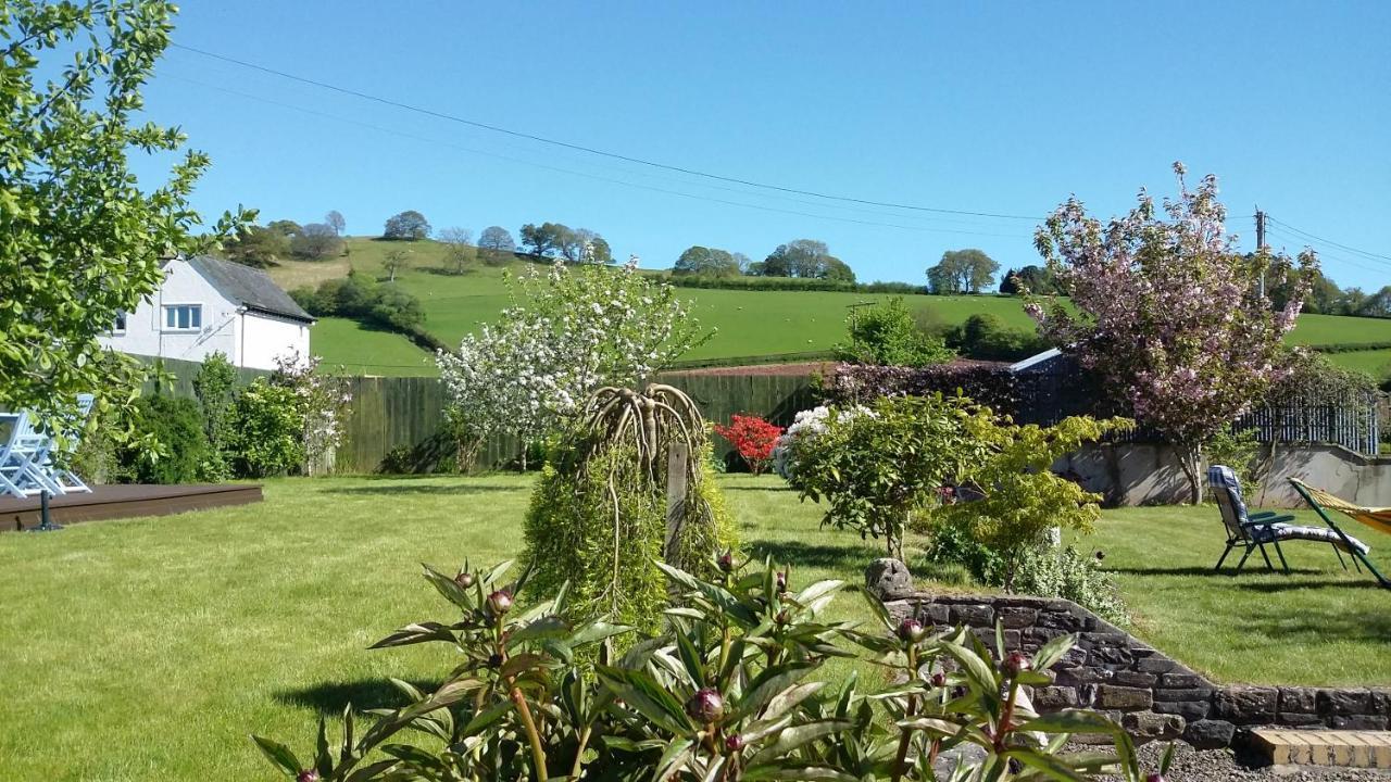Bed and Breakfast The Granary Talgarth Esterno foto